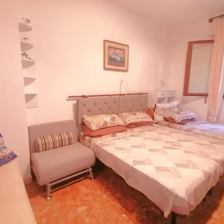 Fiori D'alassio - Ampie Con Terrazza, Parcheggio E Scalinata Per Il Mare