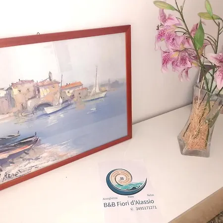 Fiori D'alassio - Ampie Con Terrazza, Parcheggio E Scalinata Per Il Mare Alassio