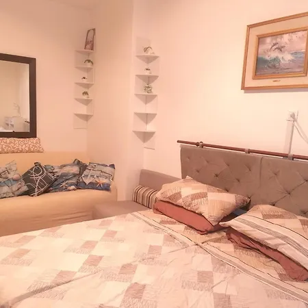 B&B Fiori d'Alassio - ampie camere con terrazza, parcheggio e scalinata per il mare Bed & Breakfast Alassio