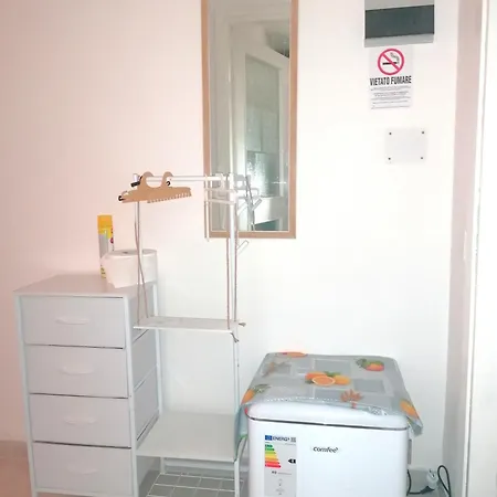 B&B Fiori d'Alassio - ampie camere con terrazza, parcheggio e scalinata per il mare