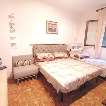 Fiori D'alassio - Ampie Con Terrazza, Parcheggio E Scalinata Per Il Mare * Alassio