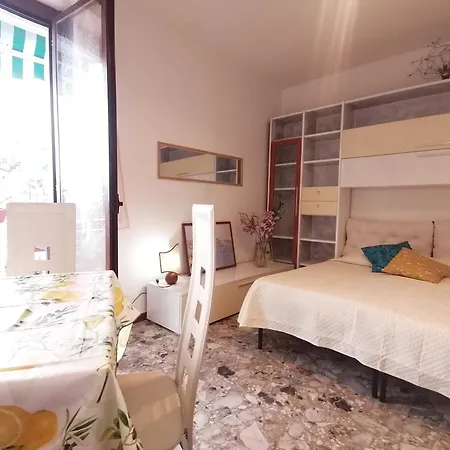 Fiori D'alassio - Ampie Con Terrazza, Parcheggio E Scalinata Per Il Mare